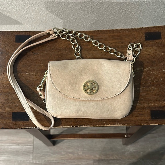 Tory Burch Handbags - Tory Burch Crossbody